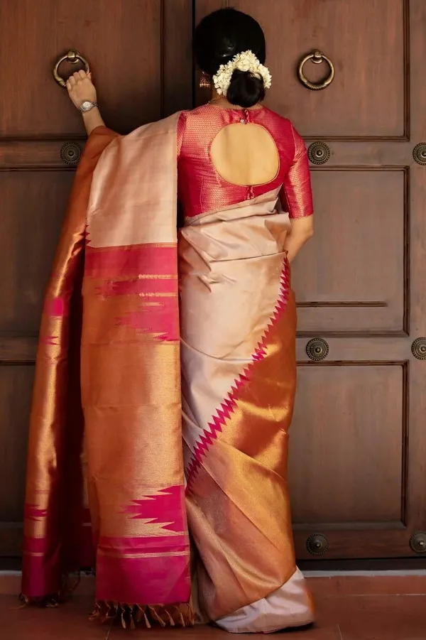 Pink::Gold__Embellished_Bollywood_Jacquard_Saree_(Pink,_Gold)